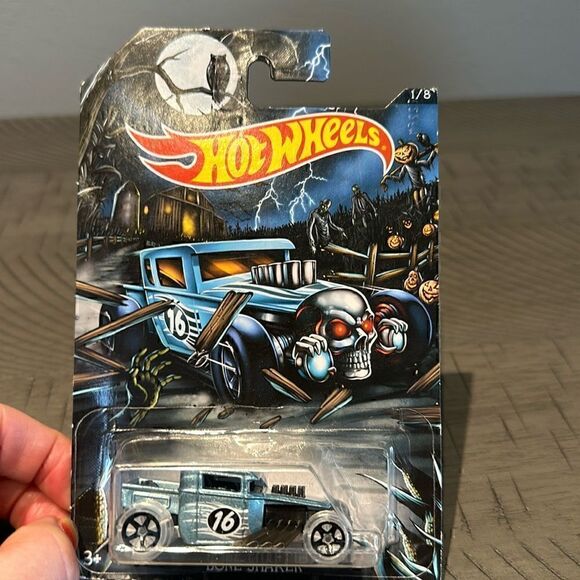 Hot Wheels Bone Shaker #16 - Picture 1 of 5